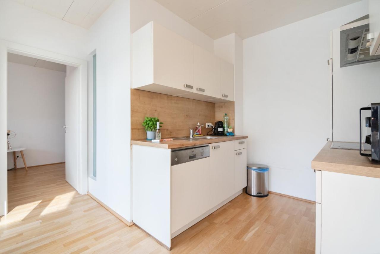Helles, Neues Dg Apartment Mit Blick Zum Donauturm ウィーン エクステリア 写真